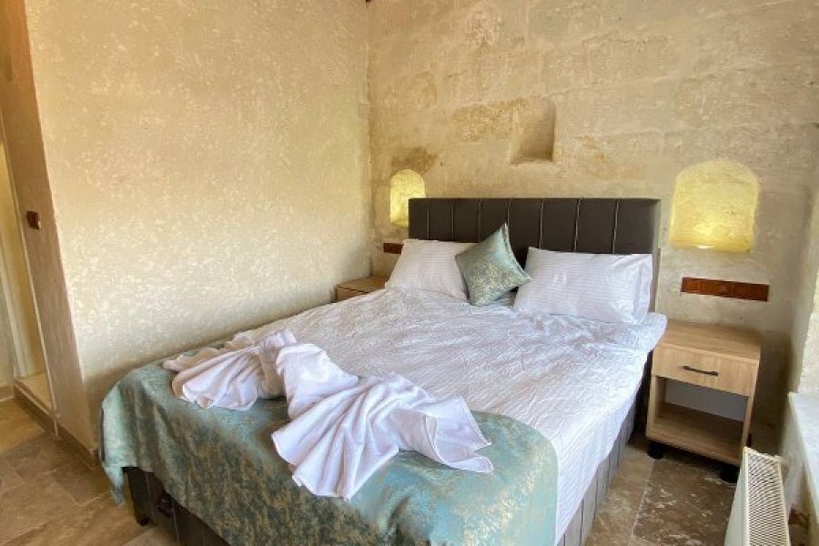 Deluxe Stone Suite Room (PCO-202)