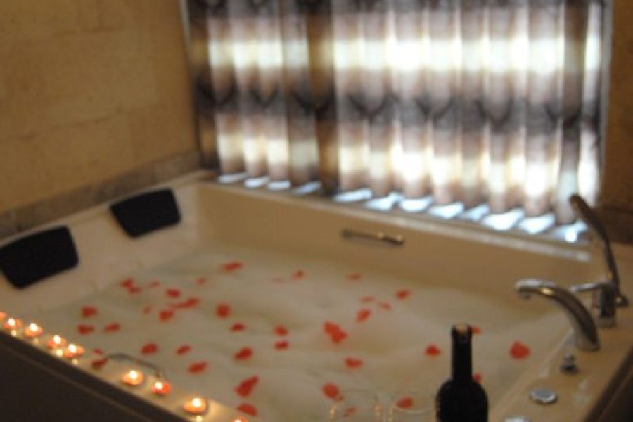 04 Dream Valley Jacuzzi Suite (CCO 04 Dream)